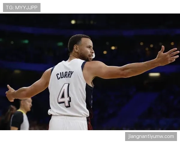库里三分命中率提升显著 担纲勇士关键挡拆核心